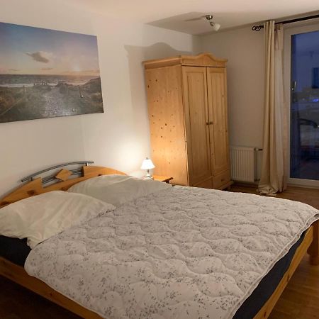 Sudstadt-Fewo Mit Grossem Balkon Nahe City Und Meer - Uber Den Dachern Von Whv Wilhelmshaven Bagian luar foto
