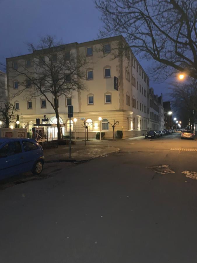 Sudstadt-Fewo Mit Grossem Balkon Nahe City Und Meer - Uber Den Dachern Von Whv Wilhelmshaven Bagian luar foto