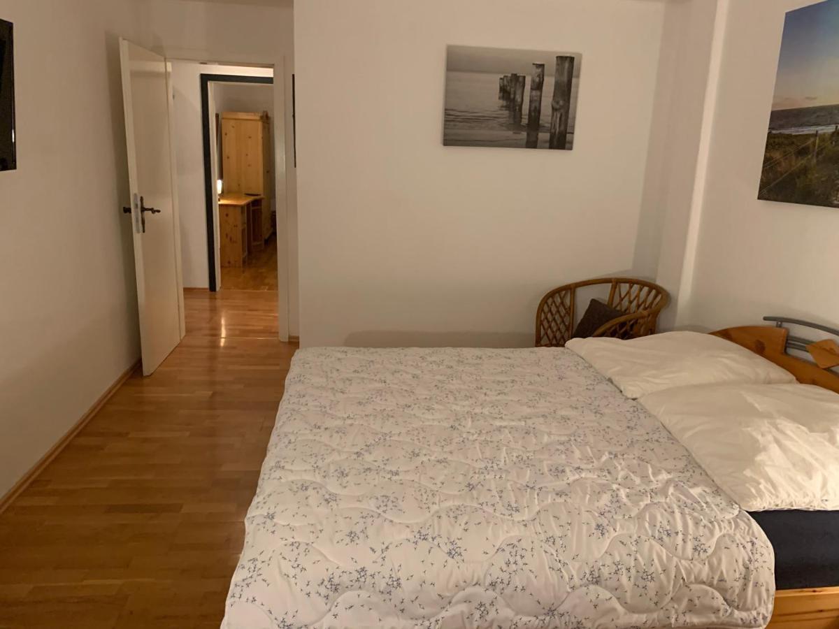 Sudstadt-Fewo Mit Grossem Balkon Nahe City Und Meer - Uber Den Dachern Von Whv Wilhelmshaven Bagian luar foto