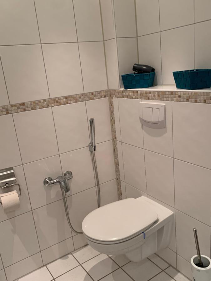 Sudstadt-Fewo Mit Grossem Balkon Nahe City Und Meer - Uber Den Dachern Von Whv Wilhelmshaven Bagian luar foto